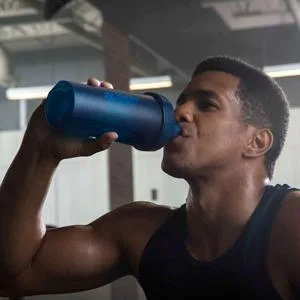 BlenderBottle Classic Shaker Bottle Perfect for Protein Shakes and Pre Workout, Colors May Vary, 28 Ounce (Pack of 2) - product information 5