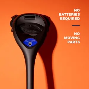 baKblade 2.0 PLUS - Back Shaver for Men (DIY), Ergonomic Handle, Shave Wet or Dry (Extra Blades Included) - No Batteries Required and No Moving Parts.