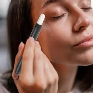 FOYTOKI Eye Makeup Eyeshadow Eye Shadow Stick Eye Shadow Pens Eye Shadow Makeup Eyebrow Brush Make up 1 count (Pack of 1) Silver - product information 1