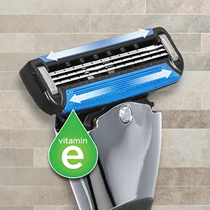 Amazon Brand - Solimo 3-Blade Razor Refills for Men with Dual Lubrication, 12 Cartridges (Fits Solimo Razor Handles only) 12 Count (Pack of 1) Refills - Amazon Solimo 3 Blade Mens Razor blade