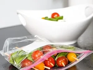 Amazon Basics Quart Food Storage Bags, 150 Count (Previously Solimo) - product information 1