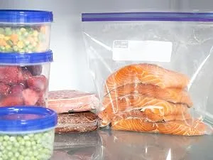 Amazon Basics Freezer Gallon Bags, 90 Count (Previously Solimo) - product information 3
