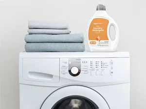 Amazon Basics Concentrated Liquid Laundry Detergent, Fresh Scent, 110 loads, 82.5 Fl Oz (Previously Solimo) - product information 3