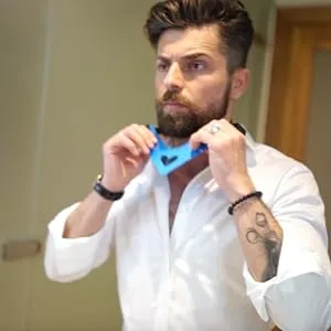 Aberlite FlexShaper - Beard Shaper Neckline Guide - Hands-Free & Flexible - The Ultimate Neckline Beard Shaping Template - Beard Trimmer Tool - Lineup Stencil Kit (White) - place over the neck