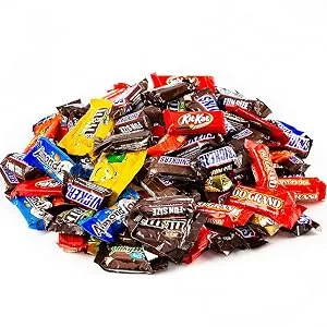8.0lb Bulk Chocolate Candy Individually Wrapped for Halloween. 8.0lbs Fresh Fun Size Chocolate Candy Individually Wrapped Snacks in Bulk. Office Snacks, Home Snacks, After-School Snacks & Parties - fun size chocolates