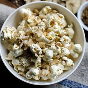 Bob's Red Mill Whole White Popcorn, 30-ounce (Pack of 4) Resealable 30 Ounce (Pack of 4) - product information 3