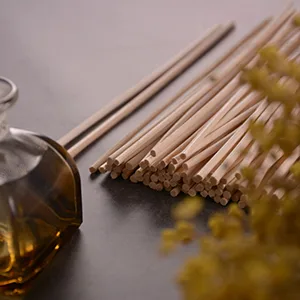 HOSSIAN Reed Diffuser Sticks - Reed diffusers-Reed Sticks -Diffuser Glass Bottles-Diffuser Refills- Natural Rattan Wood Replacement for Aroma Fragrance (7"*3mm Primary Color) 7 Inch (Pack of 100) - Natural rattan reed stick
