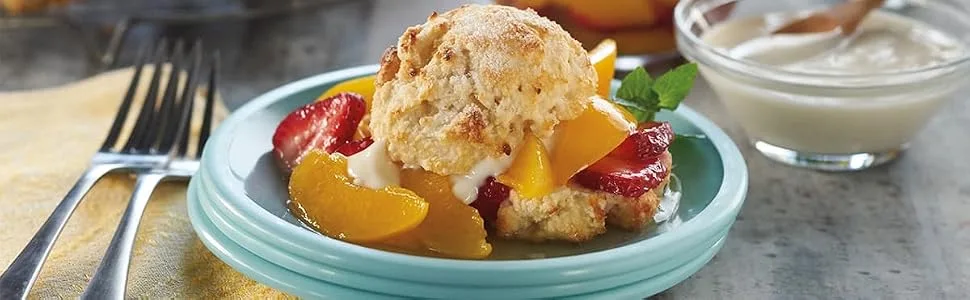 Del Monte Canned Sliced Peaches in Extra-Light Syrup, 8.25 Ounce (Pack of 12) - shortcake
