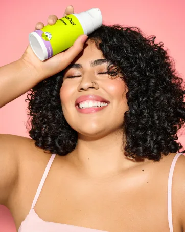 DevaCurl Scalp Puri(pH) y Easy-Rinse Exfoliating Spray Aqua Bliss 8 fl. oz. - Lifestyle