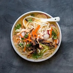 Snapdragon Beef Pho Instant Noodle Packets 4-Pack | 8.4 oz (4 Pack) Beef 8.4 Ounce (Pack of 4) - Banh Mi Pho