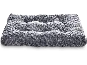 Amazon Basics Plush Dog Pet Bed Pad 23 in - Amazon Basics supportive dog bed with polyester fill