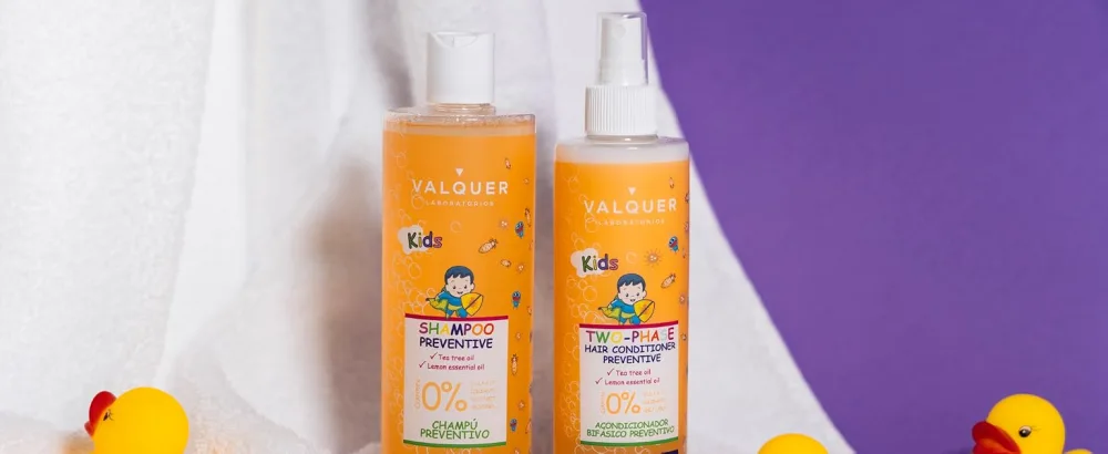 Valquer Laboratorios Pack Preventive and revitalizing shampoo for school-age children. Prevention of lice. With tea tree oil - 400 ml + 300 ml - shampoing préventif