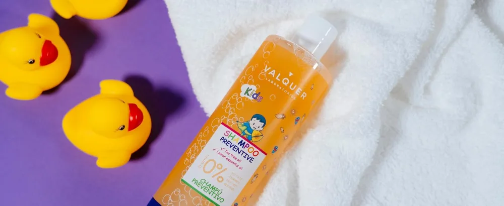 Valquer Laboratorios Pack Preventive and revitalizing shampoo for school-age children. Prevention of lice. With tea tree oil - 400 ml + 300 ml - shampoing préventif
