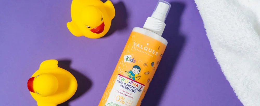 Valquer Laboratorios Pack Preventive and revitalizing shampoo for school-age children. Prevention of lice. With tea tree oil - 400 ml + 300 ml - shampoing préventif