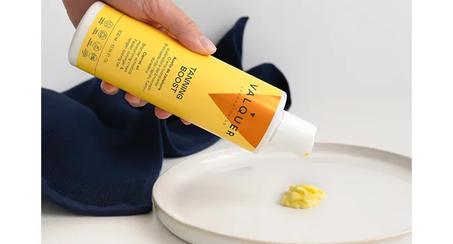 VALISOL EMULSI N HIDRATANTE ACTIVADORA DEL BRONCEADO 300 ml - product information 14
