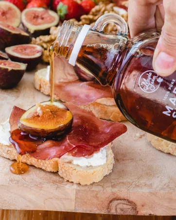 MapleFarm - Pure maple syrup in a gift box. Tasting pack 4 variants: GOLD - AMBER - DARK - VERY DARK. - VERY DARK