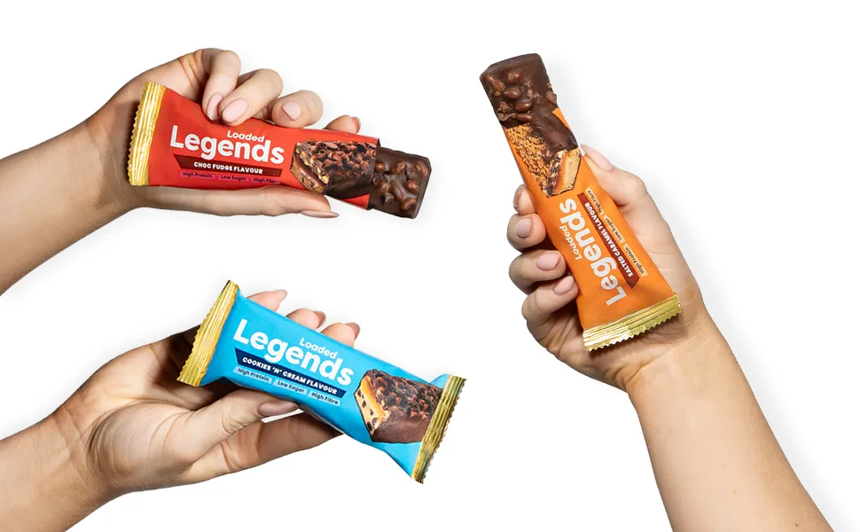 THE PROTEIN WORKS - Loaded Legend Bars | 14g Protein | 12 Packs x 47g | Low Sugar | Chocolate Fudge - loaded legends hands