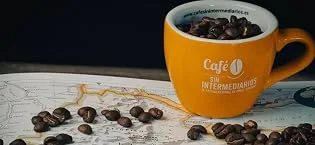 CAFE SIN INTERMEDIARIOS - Brazilian Coffee - Abrazos for Espresso Machine 1 Kg - Roasted weekly - Ground on dispatch - Medium flavor intensity - Ideal for Hazelnut Coffee or Cappuccino - cafe
