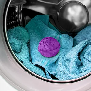 Relaxdays Washing Balls Pack of 4 for Washing Machine Protects the Environment and Skin No Detergent Purple - gargouille lessive
