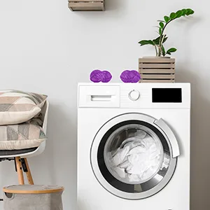 Relaxdays Washing Balls Pack of 4 for Washing Machine Protects the Environment and Skin No Detergent Purple - laundry ball
