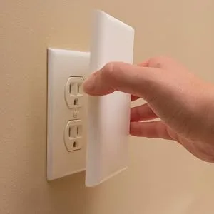 Safety 1st OutSmart Outlet Shield - outlet shields, safety 1st products, childproofing products, babyproofing