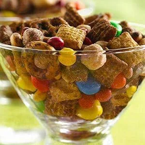 Reese's Puffs Breakfast Cereal Treat Bars, Peanut Butter & Cocoa, 16 ct - product information 3