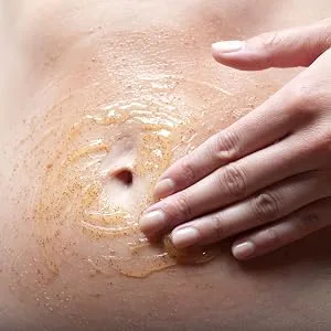 basq 9-Month Stretch Essentials Kit - exfoliate your belly