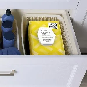 Amazon Brand - Solimo Disinfecting Wipes, Lemon & Fresh Air Scent, Sanitizes/Cleans/Disinfects/Deodorizes, 80 Count (Pack of 4) - Small space friendly
