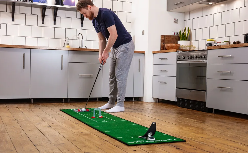 PuttOut Putting Mirror Trainer and Alignment Gate Red/Gray - PERFECT YOUR PUTTING SKILLS