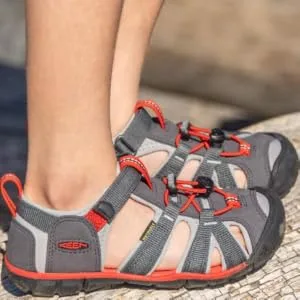 KEEN Men's Clearwater CNX Lightweight Sandals 11 Black/Gargoyle - product information 9