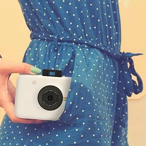 Zink Polaroid Snap Instant Digital Camera (White) with ZINK Zero Ink Printing Technology White Snow Camera - pocket friendly