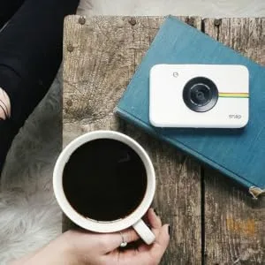 Zink Polaroid Snap Instant Digital Camera (White) with ZINK Zero Ink Printing Technology White Snow Camera - skin coffee and white snap camera