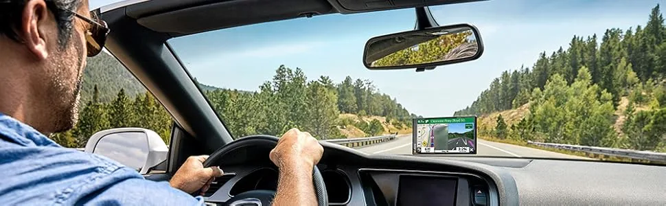 Garmin Drive 52 and Traffic, GPS Navigator with 5 Display, Simple On-Screen Menus and Easy-to-See Maps Drive 52 & Traffic Navigator - Drive 52