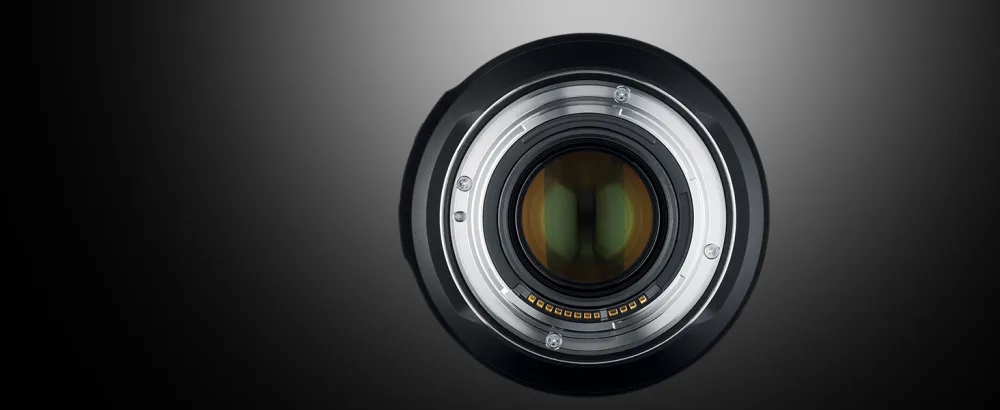 Canon RF35mm F1.8 is Macro STM Lens, Black - Large 54mm Diameter