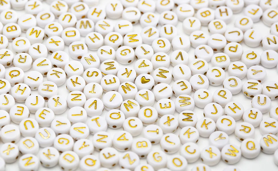 500 Pcs Acrylic Alphabet Letter Beads Gold On White Name Bracelets for Jewelry Making (goldonwhite) (goldonwhite) Gold,White - letter beads