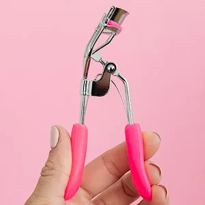 Silicone Eyelash Curler with Refill Pads & Satin Pouch Designed for No Pinching or Pulling and Perfect for Those with Straight Flat Lashes Wanting Dramatic Long Lasting Seamless Curls - eyelash curler
