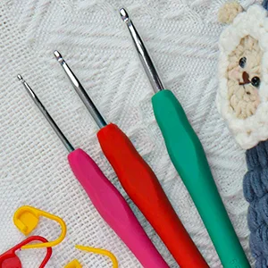 OWill 14 Piece Crochet Hooks Set, Crochet Hooks Suitable for Beginners Adults, Soft Grip Crochet Needles with Storage Case, Ergonomic Crochet Hooks Applications for Knitter Enthusiasts - crochet hook