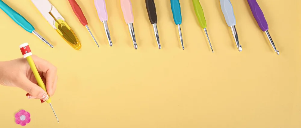 Crochet Hooks 51 Pack Crochet Hook Set 12 PCS 2mm(b)-8mm(b) Crochet Hooks Ergonomic Soft Grip for Arthritic Hands Crochet Needle Set with Case and Crochet Accessories for Beginners - crochet hooks