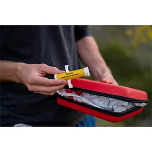 Sawyer Products Extractor Mini Suction Pump for Insect Bite and Sting Relief, Yellow - easily stores away