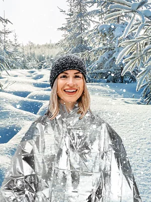 QIO CHUANG Emergency Mylar Thermal Blankets -Space Blanket Survival kit Camping Blanket (4-Pack). Perfect for Outdoors, Hiking, Survival, Bug Out Bag ,Marathons or First Aid 1 - mylar blanket survival