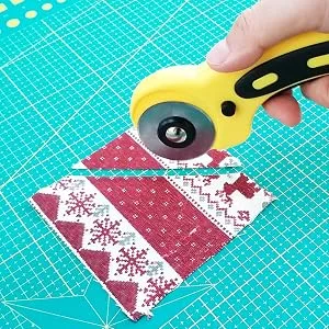 AUTOTOOLHOME 45mm Wavy Rotary Cutter 10pc Pinking Circular Refill Blades Fabric Paper Cutters Cutting Knife Patchwork Leather Sewing Tool - fabric cutter