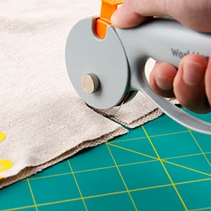 WORKLION 45mm Rotary Cutter for Fabric:Safety Lock with Ergonomic Classic Comfortable Handle Suitable for Crafting Sewing Quilting Crafts Includes Extra 5pcs 45mm Replacement Blade - Fabric Cutter for Quilting