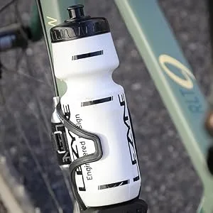 LEZYNE Side Load Flow Bicycle Bottle Cage, Left or Right Side Configurations, Secure, Easy Bottle Access, Durable Bike Bottle Holder Right Black - LEZYNE Side Load Flow Cage