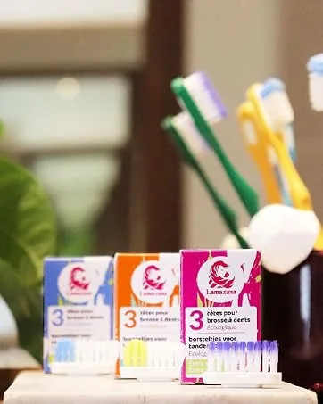 Lamazuna Solid Make-up Remover - zero waste tooth brushes