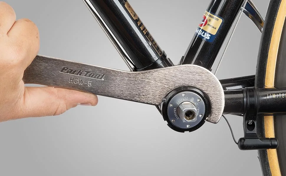 Park Tool (109917) HCW-5 Lock Spanner - Park Tool HCW-5 in use