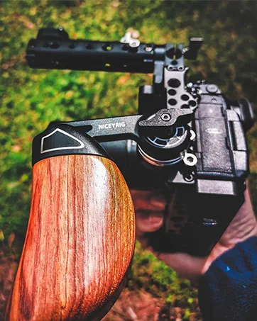 NICEYRIG T5 SSD Holder Mount with 15mm Single Rod Holder Applicable for BMPCC 4K & 6K, Samsung T5 SSD Bracket - 280 - NICEYRIG HANDLE