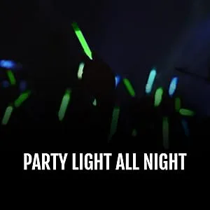 30 Ultra Bright Glow Sticks in Bulk - Multi Use Glowsticks for Parties, Camping, Emergency Light and Survival Kit - 12 Hours Duration (Green) Green 30 Pack - party light all night