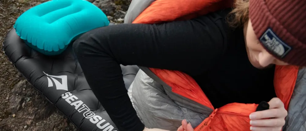 Sea to Summit Nylon Compression Sack, Space-Saving Outdoor and Travel Storage Small / 10 Liter - Pillows