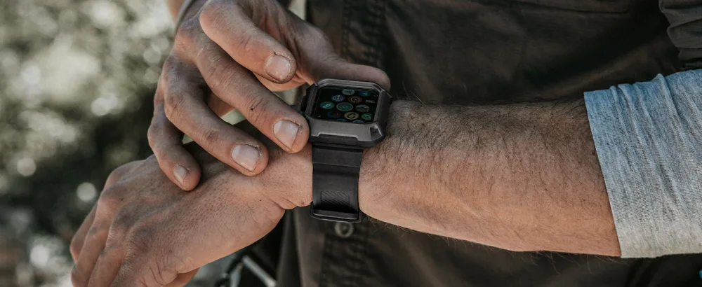 SUPCASE Unicorn Beetle Pro Designed for Apple Watch Series 8/7/6/SE/5/4 45/44mm, Rugged Protective Case with Strap Bands (Black) - product information 2