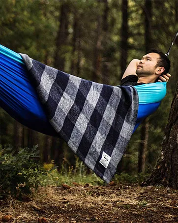 Minus33 Merino Wool 9402 Expedition Mountaineer Sock Large Grey Heather - Wool blanket camping blanket buffalo plaid red brown blue green gingham wools recycled wool warm
